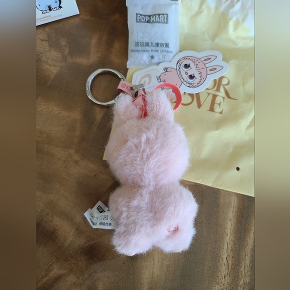 Pop Mart Labubu PIN FOR LOVE "G" - Picture 4 of 5